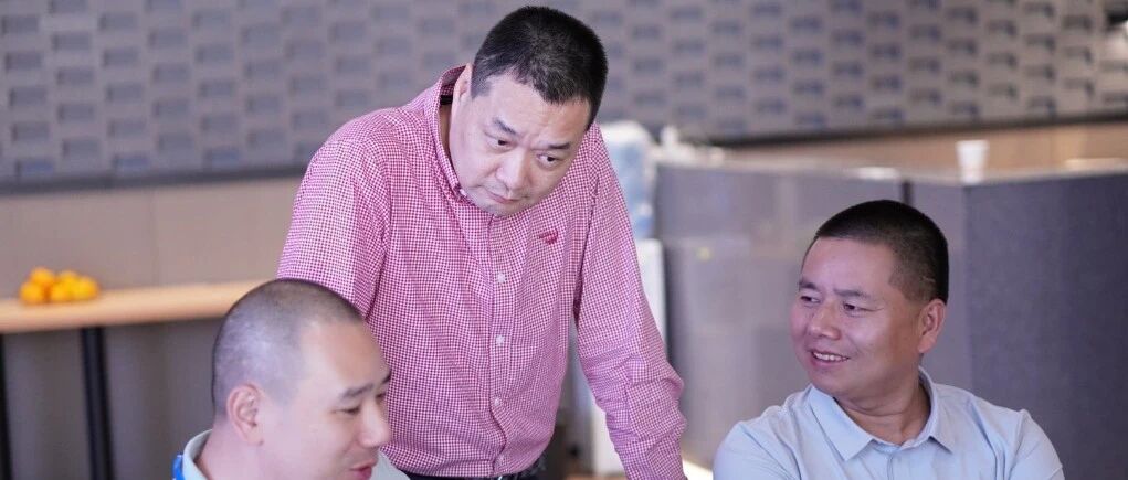 销售最高级的情商，是不说教，只陪伴