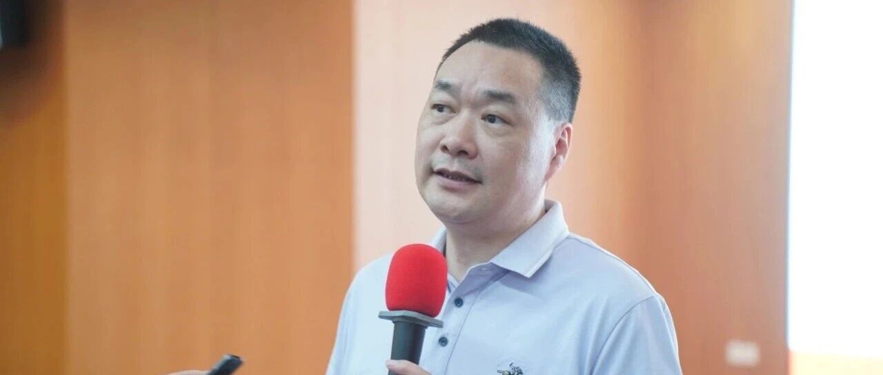 数据只能证明结果 ,复盘才能解释原因 。做销售不复盘的人,是把一年的经验用了十年。