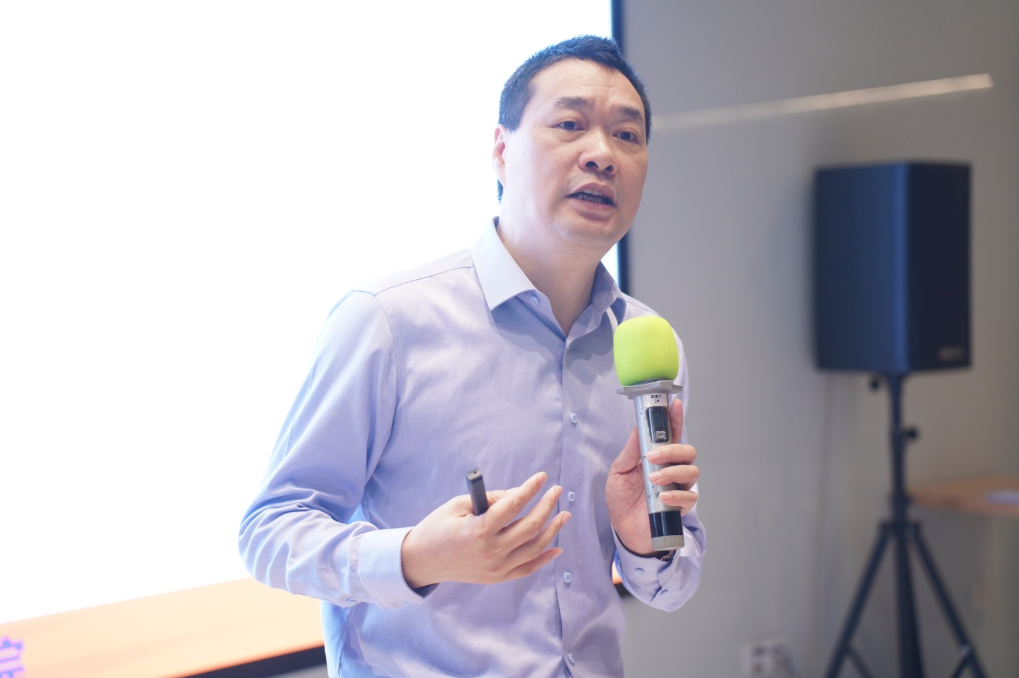 创链咨询公众号配图